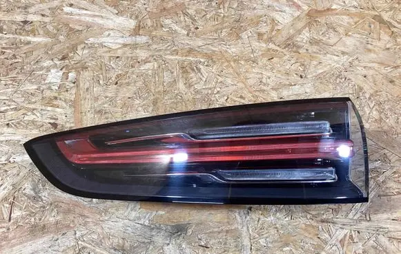 Porsche Cayenne (9Y0 9Y3) Reverse light 9y0945095h