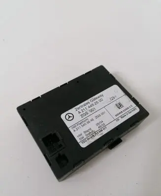 Mercedes-Benz CLS C219 Gateway control module A2114452500