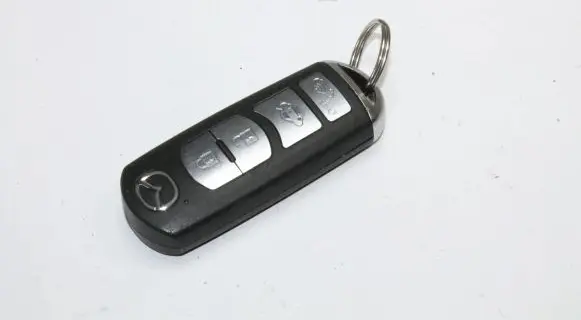 Mazda 3 II Ignition key/card 