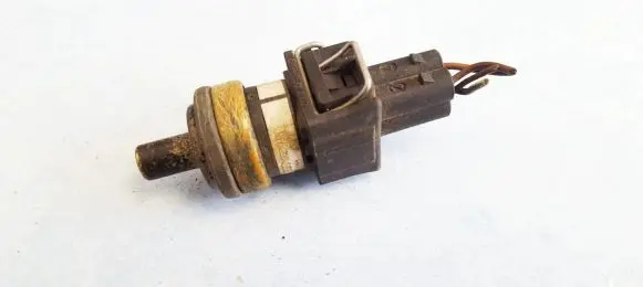 Audi A4 S4 B5 8D Coolant temperature sensor 058919501a