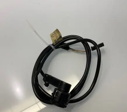 Mercedes-Benz E W211 AUX in-socket connector 