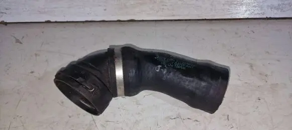 BMW 5 E60 E61 Intercooler hose/pipe 7792220