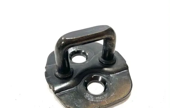 Nissan Murano Z50 Front door lock loop/hook striker 6405