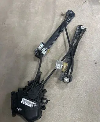Seat Ibiza IV (6J,6P) Front door electric window regulator 6J4837402 PAPDF0640808010062