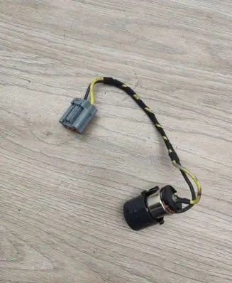 Volvo V70 12 V Socket (front) 9456860
