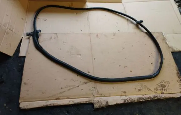 Audi A2 Rear door rubber seal (on body) 