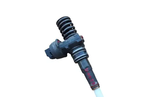 Volkswagen Touareg I Fuel injector 070130073N