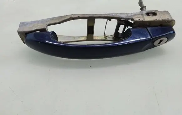 Volkswagen New Beetle Front door exterior handle