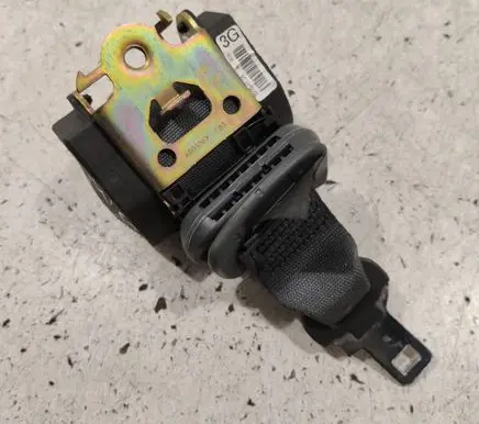 Renault Scenic II - Grand scenic II Rear seatbelt 8200480025