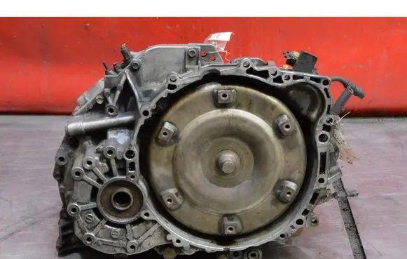 Volvo V70 Manual 6 speed gearbox 8667365