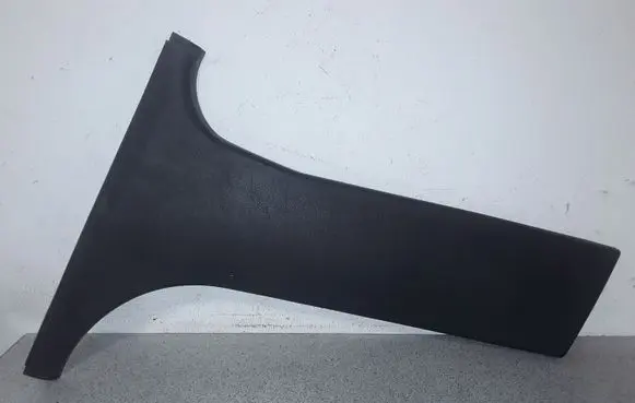 (B) pillar trim (bottom)
