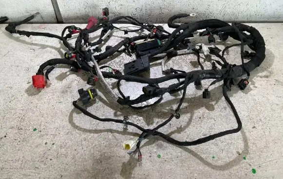 Dodge Challenger Engine installation wiring loom P05035571AE WGE0421NJ073 16238CY