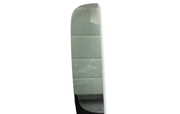 Volkswagen Amarok Rear vent window glass 