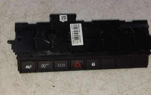 Ram ProMaster Central console control unit 283E81404R N6199 AB136608C