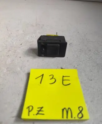 Nissan Primera Wing mirror switch 3284829