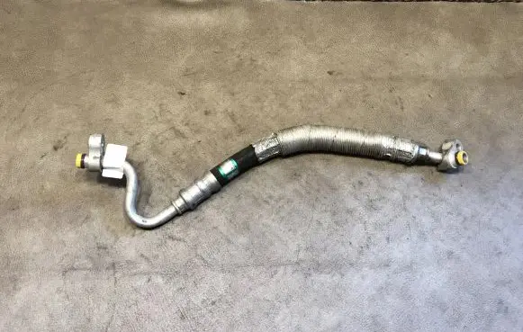 BMW Z4 E89 Air conditioning (A/C) pipe/hose 9136980