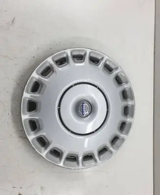 Volvo V50 R16 wheel hub/cap/trim 30760330 D38ME