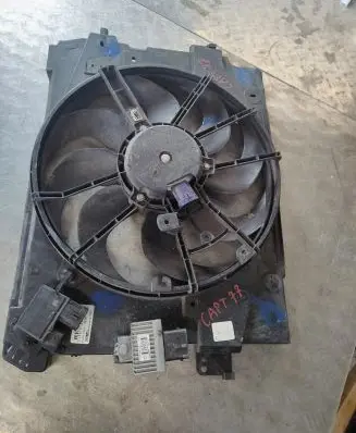 Renault Captur Electric radiator cooling fan 214818009R