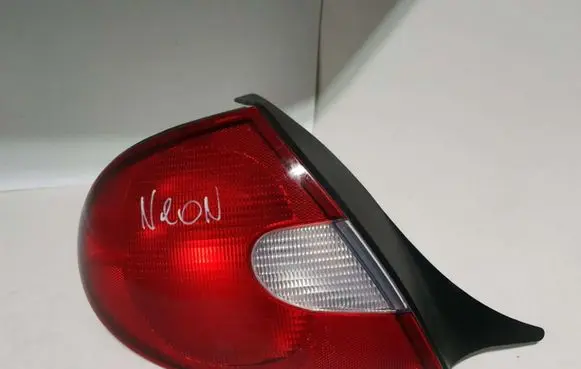 Chrysler Neon II Rear/tail lights