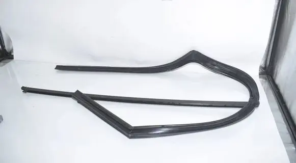 Volkswagen Crafter Rubber seal front door window/glass 7C0837431A 7C0867927AY20
