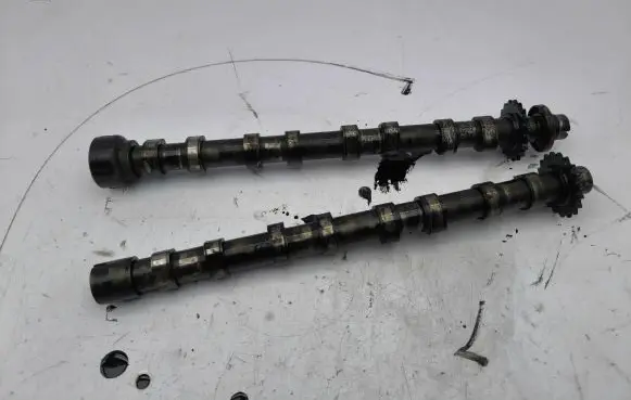 Ford Kuga II Camshaft 9683073880L3 9670585180A4