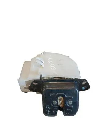 Subaru Legacy Tailgate/trunk/boot lock/catch/latch 