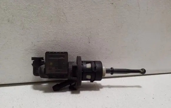 Clutch master cylinder
