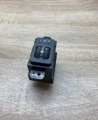 Subaru Forester SH Seat heating switch 42240