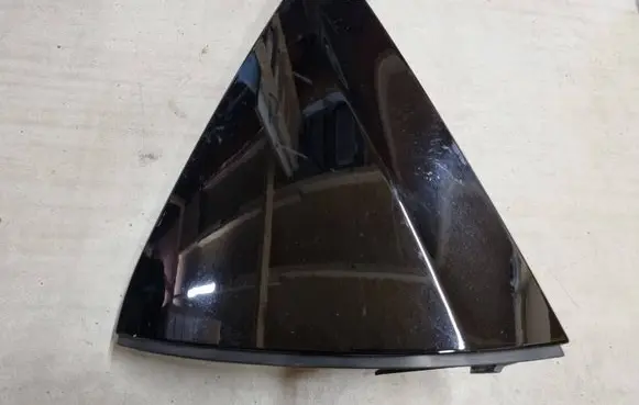 Chrysler Pacifica Tailgate trim 68227309AD 107855LH