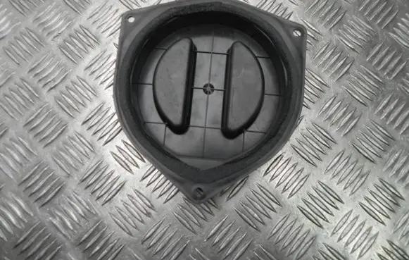 Radio/GPS head unit trim