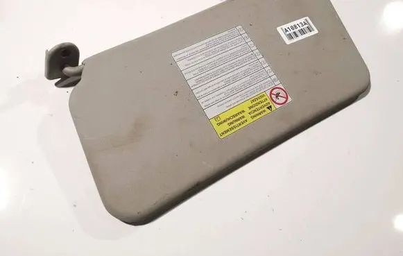 Sun visor