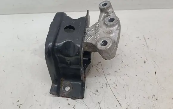 Citroen C4 Cactus Engine mount bracket 9683181180 080181C896