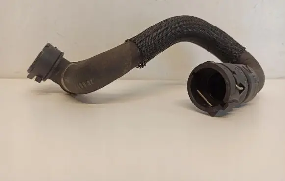 Volvo V60 Engine coolant pipe/hose 31305162