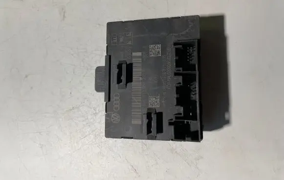 Audi A4 S4 B8 8K Door control unit/module 8T0959795Q