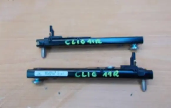 Renault Clio III Seat belt adjustment rail 