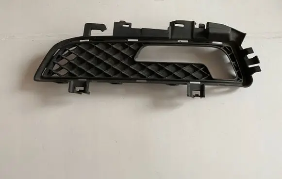 Mercedes-Benz E C207 W207 Front bumper lower grill A2078871225