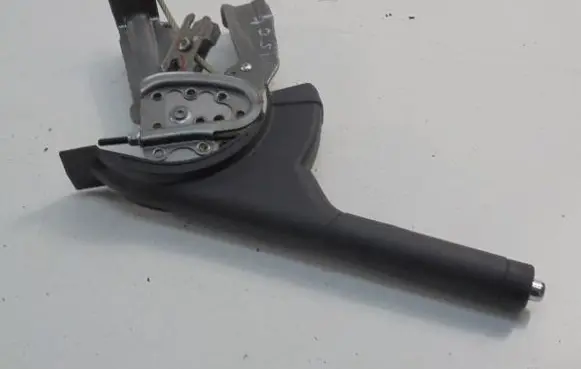 Suzuki SX4 Hand brake release handle 
