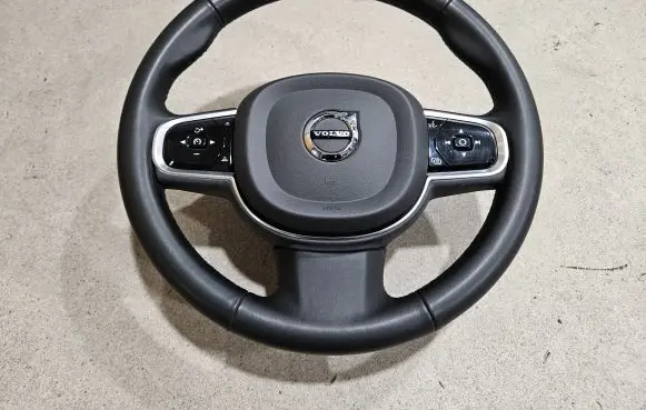 Volvo XC90 Steering wheel 32227594 39834785