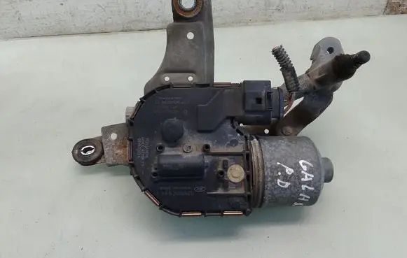 Front wiper linkage and motor