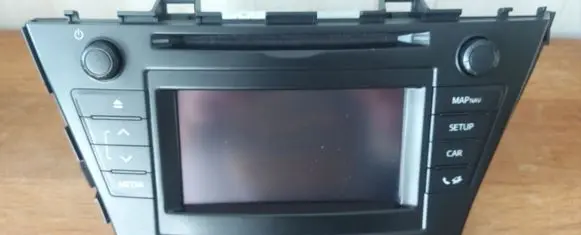 Toyota Prius+ (ZVW40) Radio/CD/DVD/GPS head unit 8614047150 CVVS02F84D