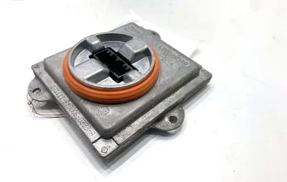 Ford Escape III Voltage converter/converter module GV4113B626AA