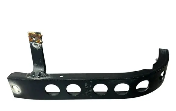 Audi A8 S8 D2 4D Fender mounting bracket 4D0821138C