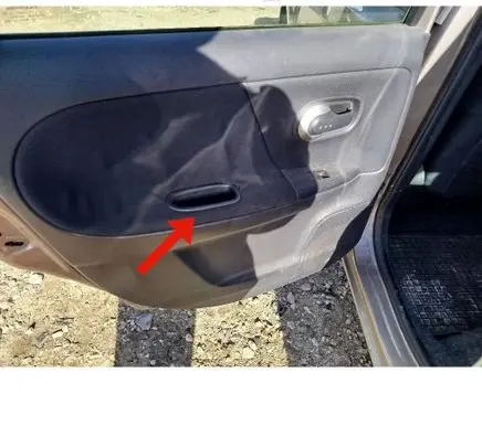 Nissan Note (E11) Rear door storage/pocket box 809519U00B