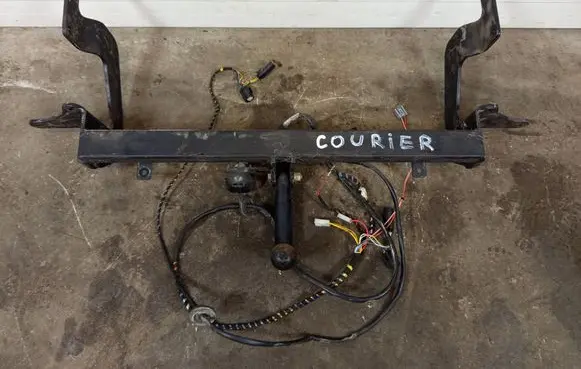 Ford Turneo Courier Tow bar set HAKCOIRER