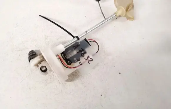 Subaru Legacy Fuel level sensor 