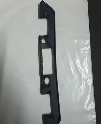 Trunk door license plate light bar