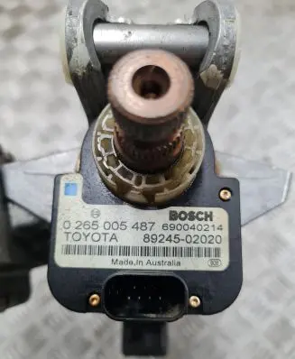Toyota Corolla Verso AR10 Steering wheel axle 450200F1
