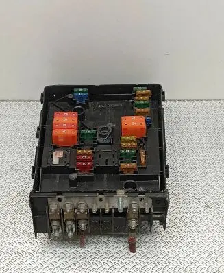 Volkswagen Touran I Fuse module 1K0937800P 1J1937535J 10937821