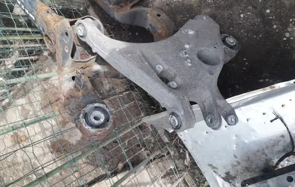 Audi A4 S4 B7 8E 8H Rear subframe 