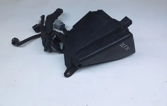 Lexus LS 430 Fuse box set 8266250080 8921950030 4899YA13280YA1